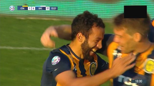 Lucas Gamba convirtió el gol del equipo rosarino
