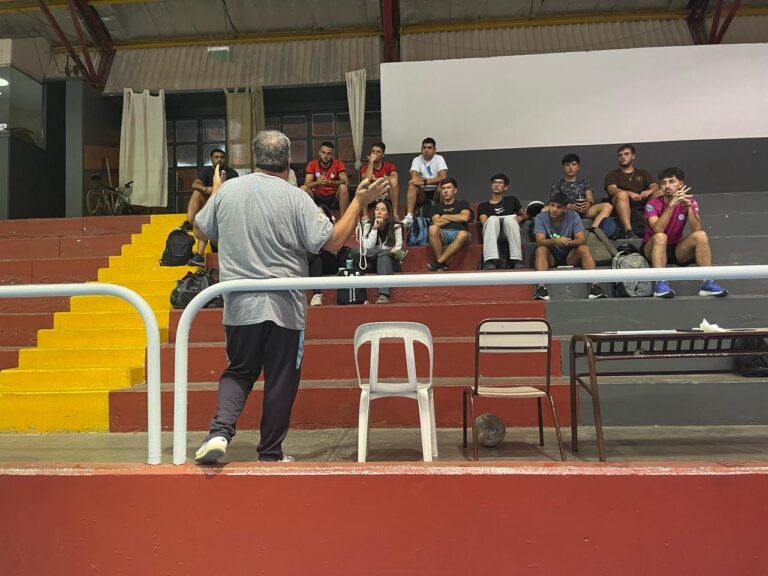 Importante capacitación para los árbitros de futsal