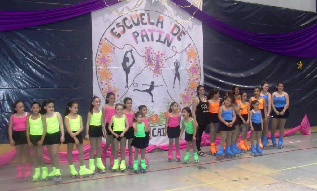 La Escuela de Patín de Rama Caída realizó un Show de fin de año