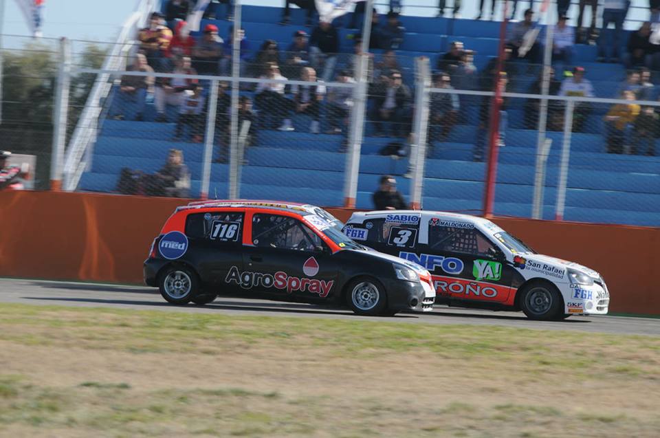 Matías finalizó cuarto y Gonzalo fue protagonista hasta la rotura del motor