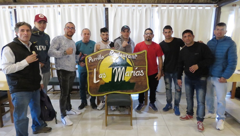 Todo listo para la gran noche de boxeo