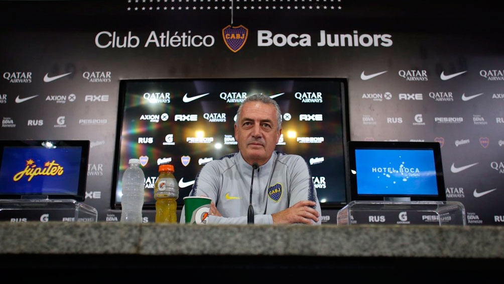 “Tevez se tiene que quedar hasta que él quiera”, opinó Alfaro