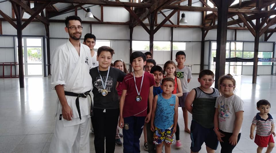 La Escuela Municipal de Karate avanza con nuevas actividades