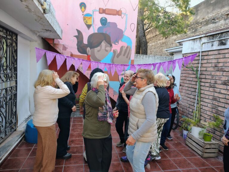 Recreación, actividad física y más propuestas para los adultos mayores